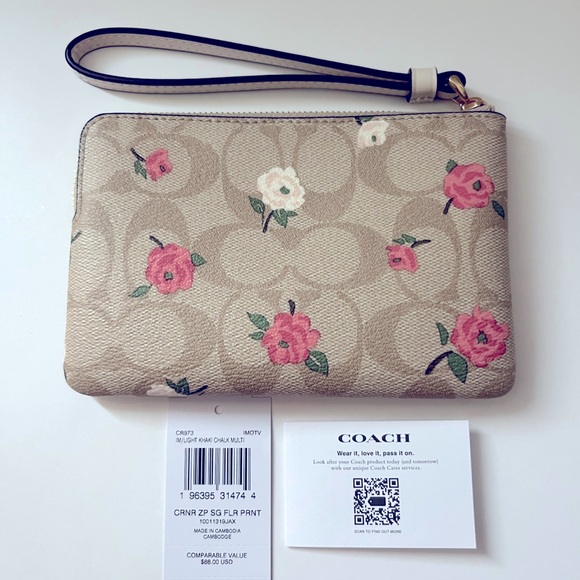 NWT Coach Corner Zip Wristlet In Signature Canvas With Floral Print - Picture 5 of 6